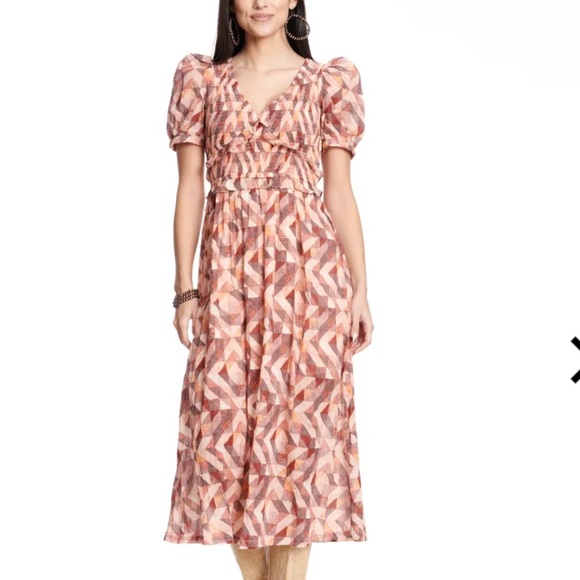 NWT TCEC Peaches & Chocolate Patchwork Smocked V-Neck Puff Sleeve Midi Dress Med - Picture 1 of 4
